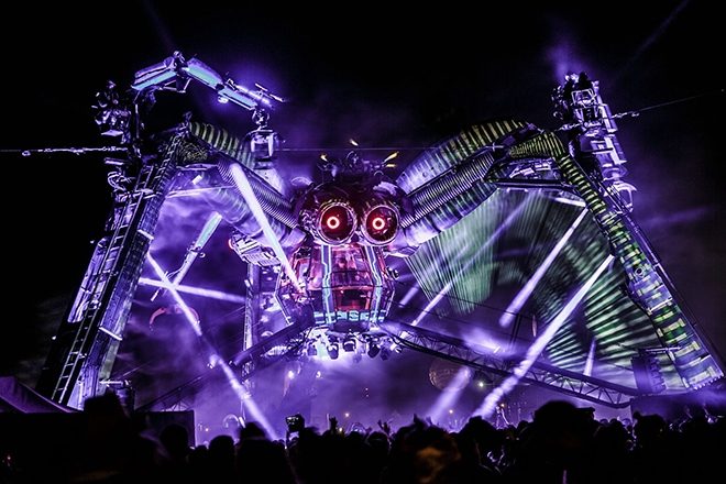 ARCADIA SPIDER TO BE REPLACED BY “TOTALLY DIFFERENT ADVENTURE” AT GLASTONBURY 2019