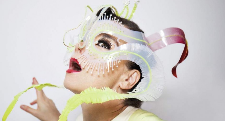 BJÖRK SHARES NEW VIDEO FOR ‘LOSSS’: WATCH