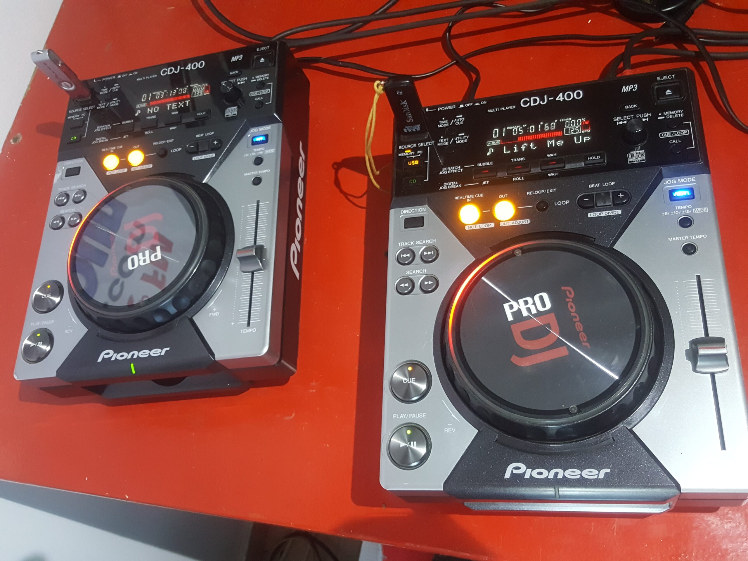 SOLD – CDJ 400’s x 2 For Sale